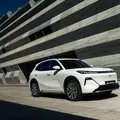 Primeiro híbrido da parceria Renault-Geely é anunciado no Salão do Automóvel; veja detalhes imagem