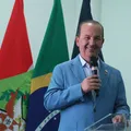 Governador bolsonarista choca ao anunciar passaporte estadual imagem