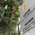 Idoso é preso por racismo após briga em fila de mercado em Salvador imagem