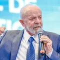 Após operação no Rio, Lula exalta trabalho “sério e eficaz" da PF imagem