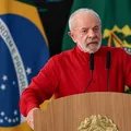 Lula chama mudança no IR de "primeiro sinal de justiça tributária" imagem