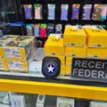 Receita apreende mais de mil celulares em shoppings de Salvador; entenda imagem