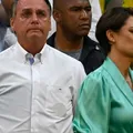 Michelle aponta perseguição e lamenta prisão de Bolsonaro; veja imagem