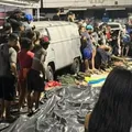 Moradores deixam mais de 50 corpos em praça no Rio após operação imagem