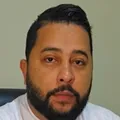 Motorista de caminhão de lixo é atingido com tiro na cabeça imagem