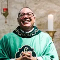 Padre morto em desabamento de laje recebe homenagem de Arquidiocese imagem