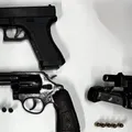 Pistola 380 é apreendida em ação com dois mortos em Feira de Santana imagem