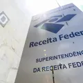 Receita Federal faz alerta sobre cartão de crédito e novas diretrizes imagem