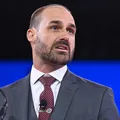 PGR finaliza documento que pode mandar Eduardo Bolsonaro para prisão imagem