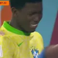 Ruan Pablo sente e sai chorando em classificação da Seleção Sub-17 imagem