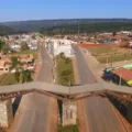 Saiba como vive a cidade "isolada" sem bancos ou transporte público imagem