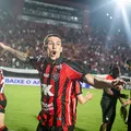 Saiba por que o resultado do jogo do Bahia foi bom para o Vitória imagem