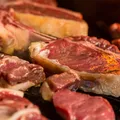 Esqueça a picanha! Essa carne barata é perfeita para seu churrasco imagem