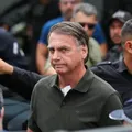 Condenado a 27 anos, Bolsonaro joga as últimas cartas. E agora? imagem