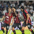 Vitória x Corinthians: onde assistir, escalações e desfalques imagem