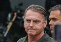 Ar-condicionado, frigobar e TV: conheça sala especial em que Bolsonaro está preso imagem