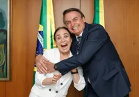 Bolsonarista, Regina Duarte começa a seguir Lula no Instagram