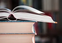 Biblioteca reabre após poesia no Carnaval