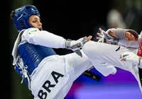 Brasileira faz história e conquista título mundial de taekwondo