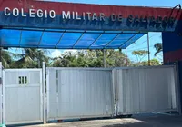 Carro desgovernado invade colégio e atropela soldado em Salvador imagem