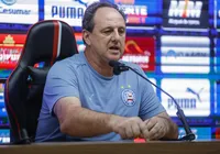Ceni cita mau posicionamento dos meias em gol e critica calendário imagem