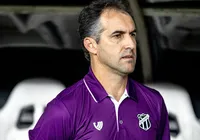 Lei do ex? Algoz do Vitória, Léo Condé retorna ao Barradão com o Ceará imagem
