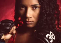 Conheça a baiana que sofreu agressão, aprendeu a lutar e chegou ao UFC imagem