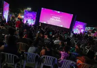 Periperi vira sala de cinema: projeto leva telona gratuita ao bairro