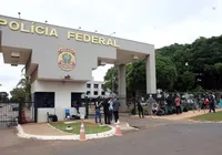 Equipe médica leva medicamentos de Bolsonaro à PF após prisão