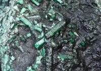 Esmeralda de R$ 2 bi encontrada na Bahia é protegida em bunker imagem