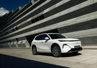 Geely e Renault se unem e apresentam primeiro carro elétrico