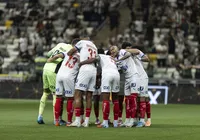 Inter x Bahia: onde assistir, escalações, desfalques e arbitragem imagem