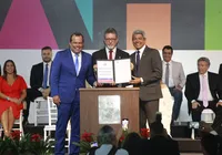 Chefe da Casa Civil deixa o governo e reassume mandato em Brasília