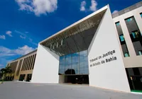 Justiça manda Meta excluir posts falsos contra advogados baianos imagem