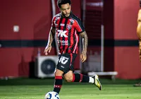 Matheuzinho volta a brilhar e decide duas vitórias do Leão na Série A