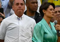 Michelle aponta perseguição e lamenta prisão de Bolsonaro; veja imagem