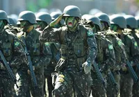 Ministro de Lula defende uso do urânio para turbinar Forças Armadas e submarino nuclear