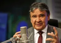 Ministro de Lula pede para população trocar carteira de trabalho por Bolsa Família