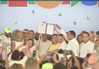 Parceria entre governos garante mais apoio e reforço a ambulantes no Carnaval de Salvador imagem