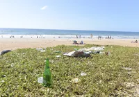 Praias de Salvador: projeto proíbe vidro para segurança de banhistas imagem