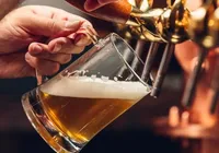 Ficar bêbado, mas sem ressaca: cientistas criam cerveja sem álcool 'perfeita' imagem