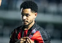 Provocou? Matheuzinho encerra jejum e 'imita' Neymar em comemoração imagem