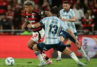 Racing x Flamengo: Rubro-Negro quebra protocolo e jogo sofre alteração imagem