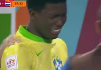 Ruan Pablo sente e sai chorando em classificação da Seleção Sub-17 imagem