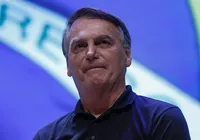 Carlos Bolsonaro teme ‘ponto de não retorno’ na saúde do pai na prisão