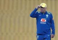 Presidente da CBF se posiciona em relação à renovação de Ancelotti imagem