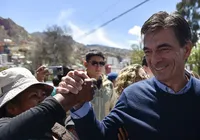 Senador de centro-direita Rodrigo Paz é eleito presidente da Bolívia