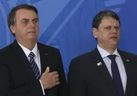 Ungido de Bolsonaro, Tarcísio chama prisão do ex-presidente de injustiça imagem