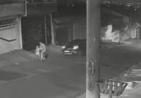 Vídeo: grávida de gêmeos é atropelada por carro em alta velocidade