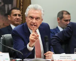 Caiado detona Flávio Bolsonaro: "Não tem vivência nem experiência" - Imagem